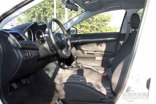 2013款 1.6L 手動舒適型