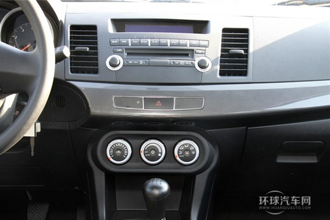 2013款 1.6L 手動(dòng)舒適型