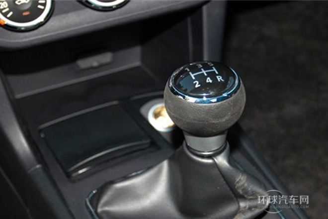 2013款 1.8L 手動舒適型 國IV