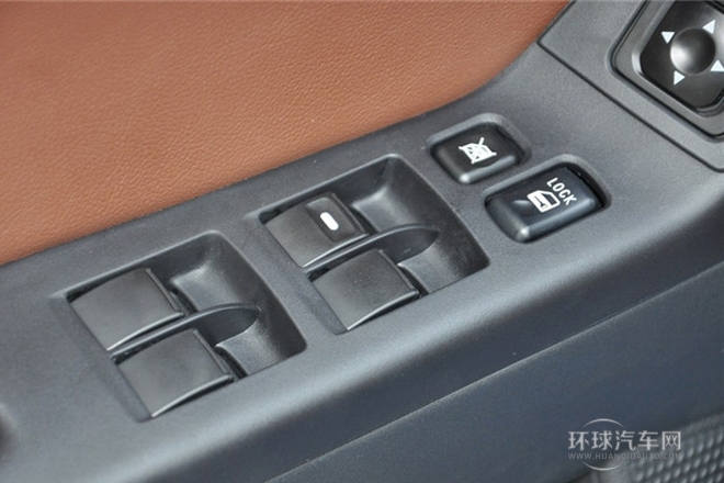 2013款 1.8L 自動豪華型 國IV