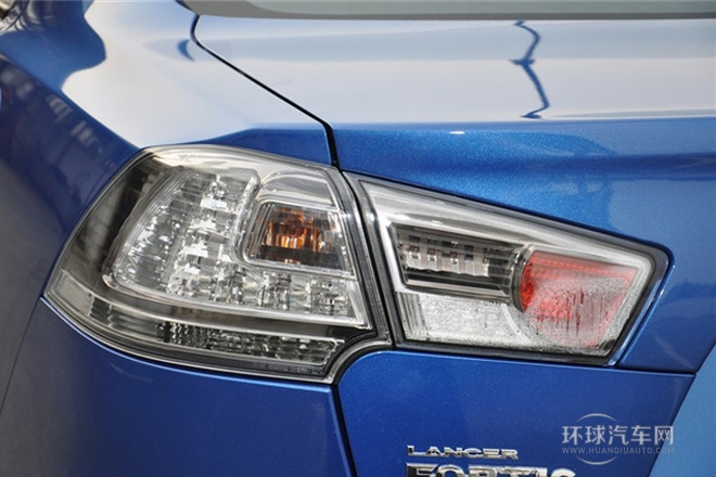 2013款 1.8L 自動豪華型 國IV