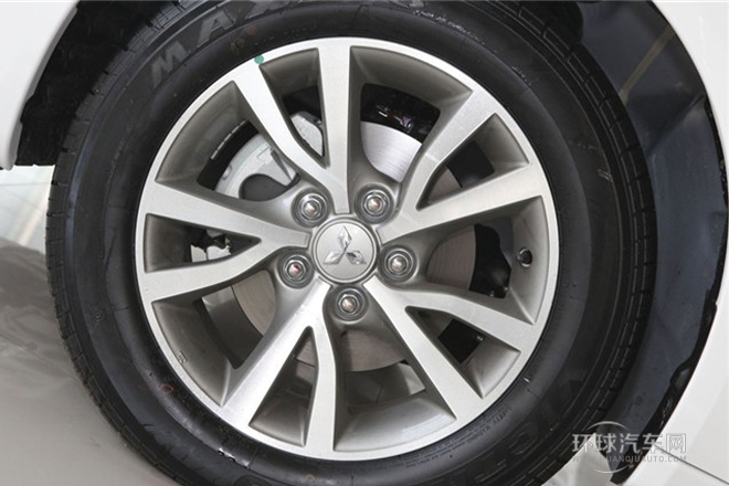 2013款 1.8L 自動旗艦型 國IV