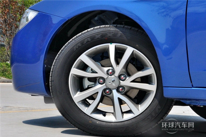 2013款 1.8L 手動舒適型 國V