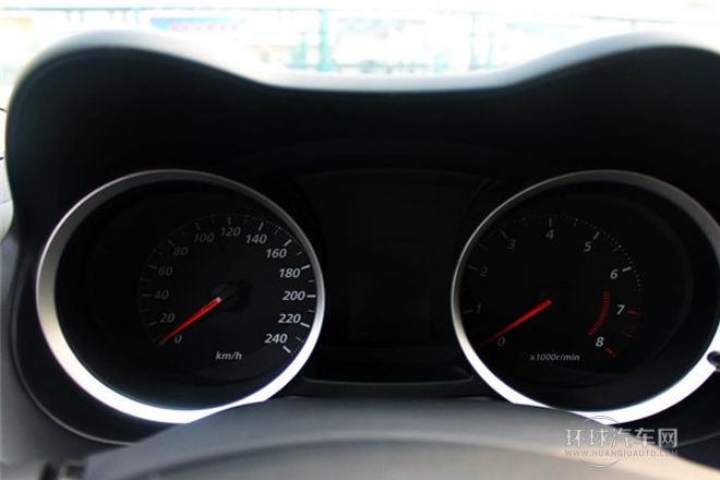 2013款 1.8L 手動舒適型 國V