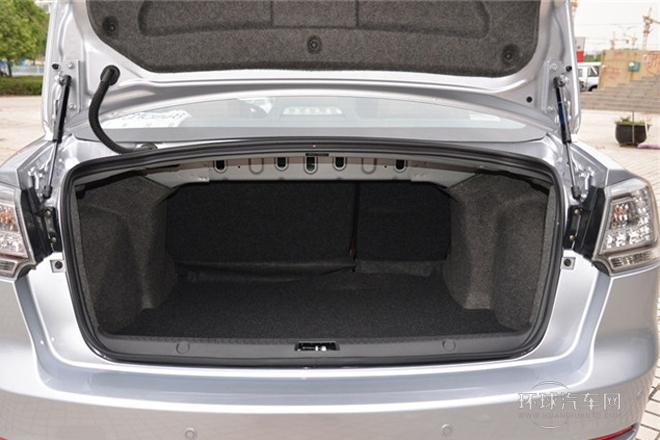 2013款 1.8L 自動豪華型 國V