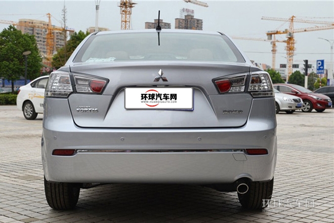 2013款 1.8L 自動豪華型 國V