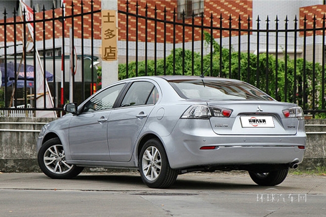 2013款 1.8L 自動豪華型 國V