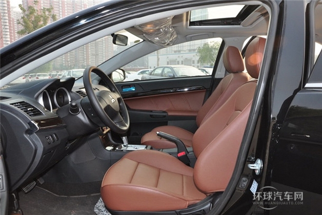 2013款 1.8L 自動(dòng)旗艦型 國V