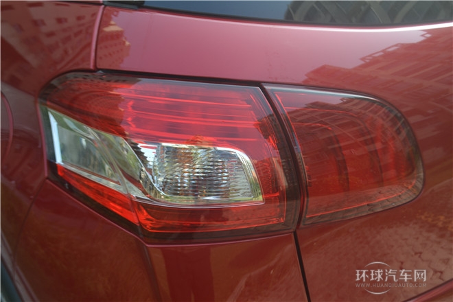 2013款 2.0L 四驅豪華型