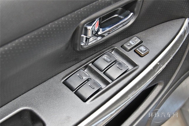 2014款 1.5L 兩驅(qū)豪華型