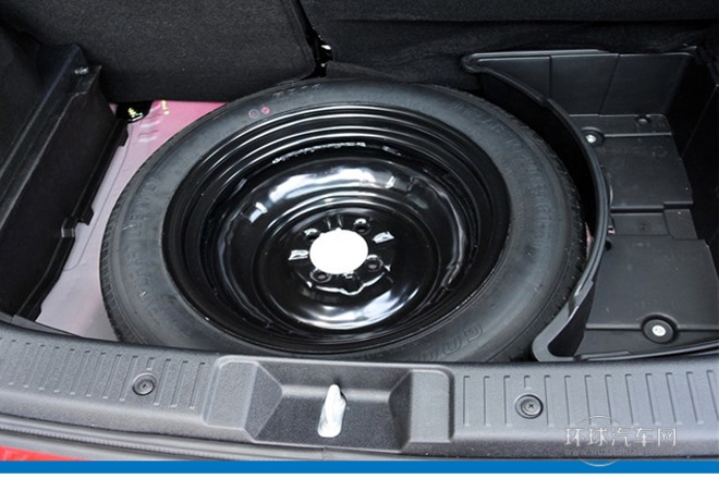 2012款 1.5L 兩驅(qū)舒適型