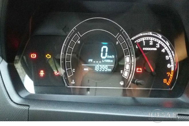 2012款 1.5L 兩驅(qū)豪華型