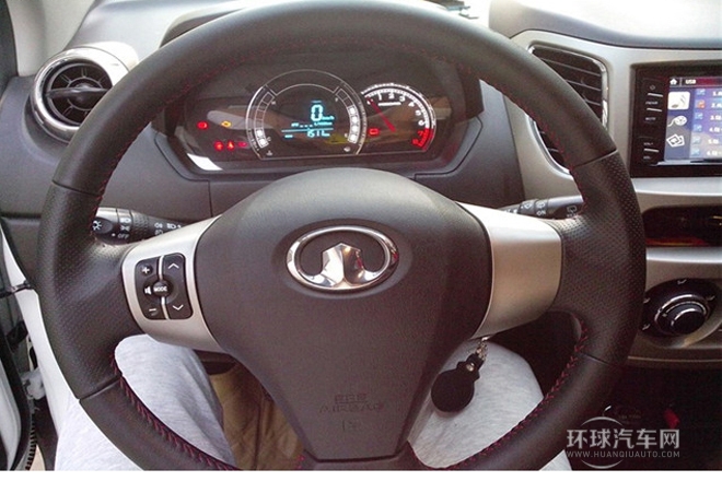 2012款 1.5L 兩驅豪華型