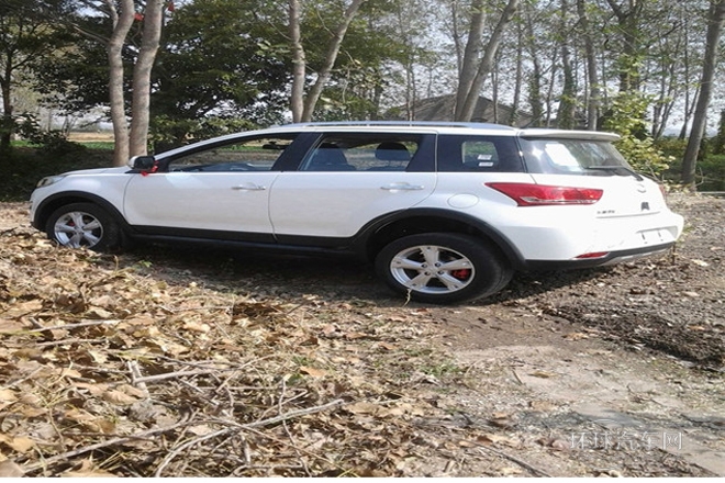 2012款 1.5L 兩驅(qū)豪華型