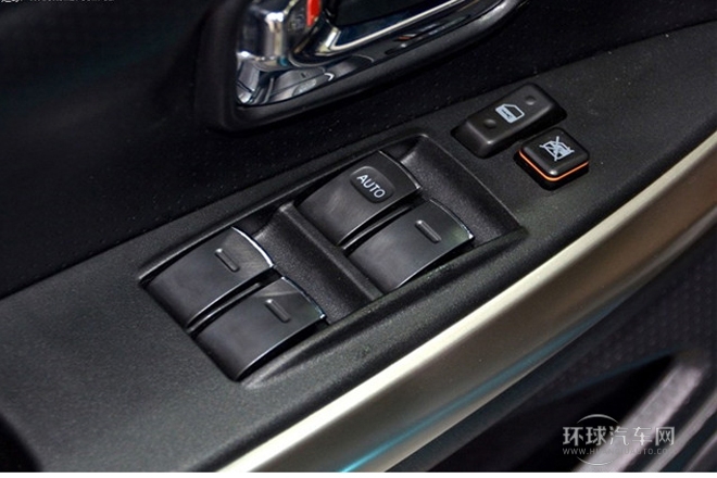 2012款 1.5L 兩驅(qū)精英型