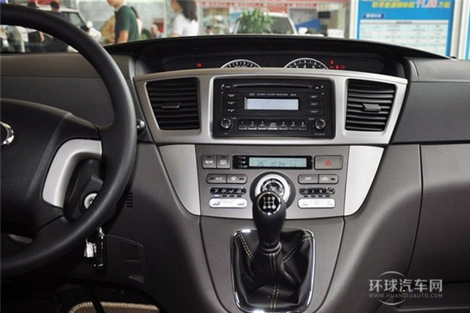 2013款 1.5T 手動尊尚型