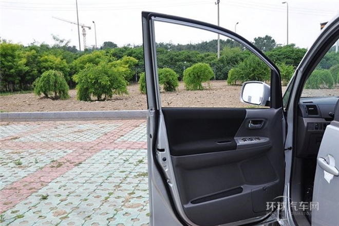 2013款 2.0L 自動(dòng)舒適型
