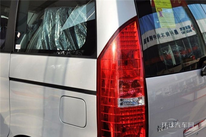 2013款 2.0L 自動舒適型