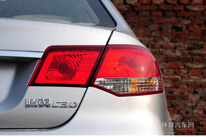 2013款 1.5L 手動舒適型