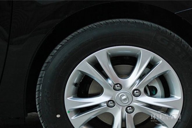 2013款 1.5L 手動豪華型