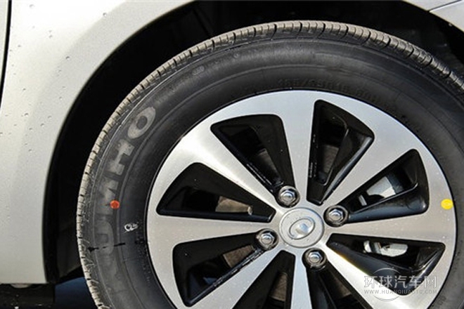 2013款 新視界版 1.5L 手動智尚型