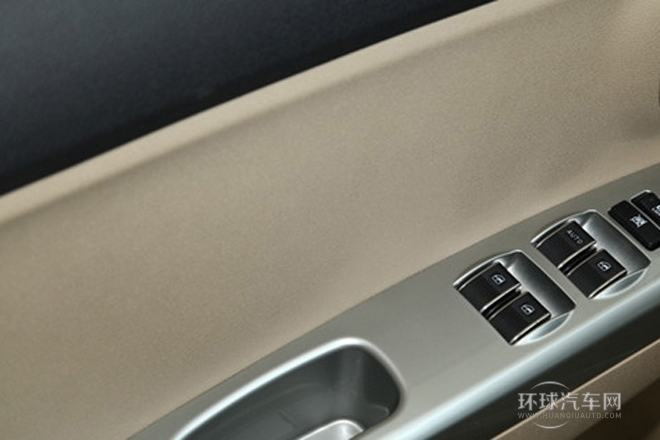 2013款 1.5L CVT豪華型