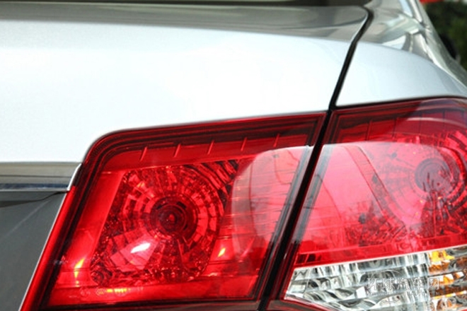 2013款 1.5L CVT豪華型