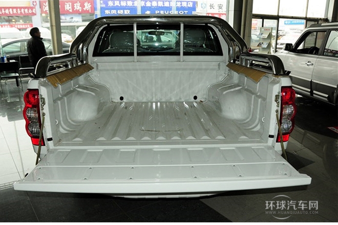 2011款 2.4L商務版 豪華型大雙排