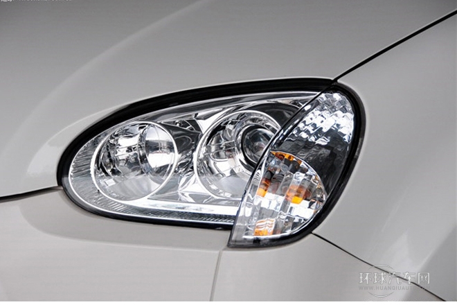 2011款 2.4L商務版 豪華型大雙排