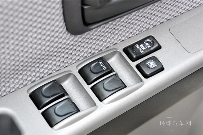 2011款 2.8T公務版 豪華型 兩驅大雙排