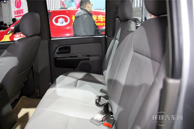 2011款 2.8T公務(wù)版 尊貴型 兩驅(qū)小雙排