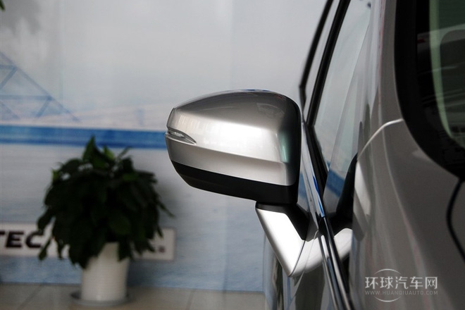 2015款 2.4L 豪華版