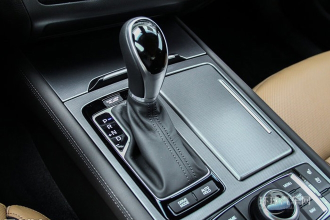 2015款 3.3 Gdi 四驅(qū)旗艦版