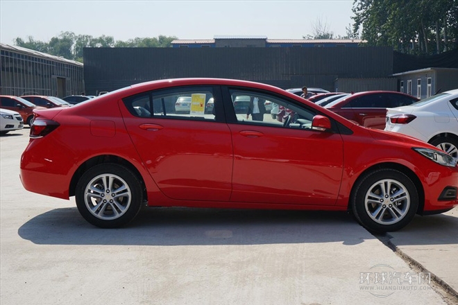 2015款 1.5L 自動時尚版