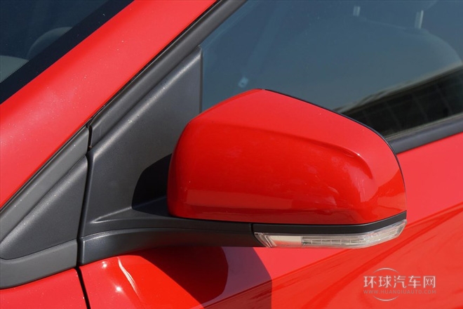 2015款 1.5L 自動時尚版