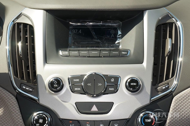 2015款 1.5L 自動時尚版