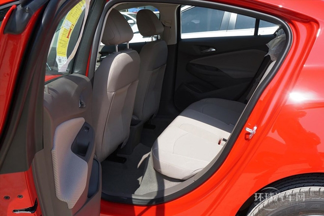 2015款 1.5L 自動時尚版