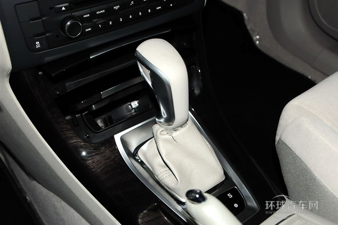 2014款 2.0L 自動尊悅型