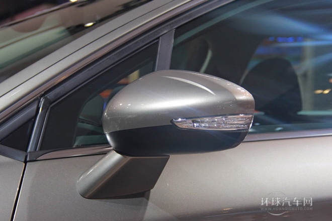 2014款 2.3L 自動(dòng)尊貴型