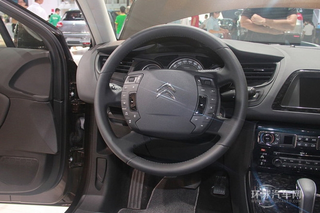 2014款 2.3L 自動尊貴型