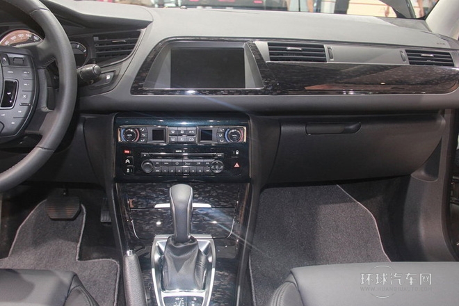 2014款 2.3L 自動尊貴型