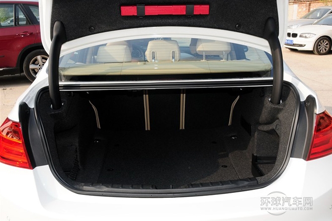 2015款 316i 進取型