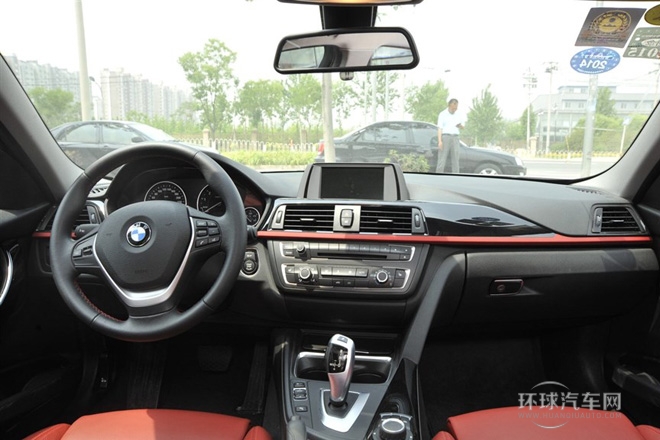 2015款 316i 運(yùn)動(dòng)設(shè)計(jì)套裝