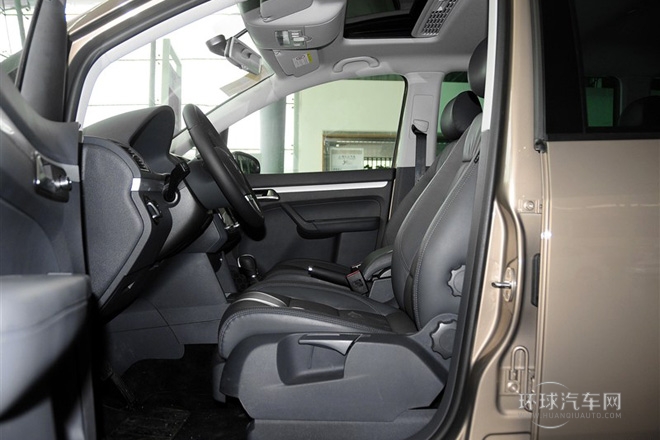 2015款 1.4T 自動旗艦版5座