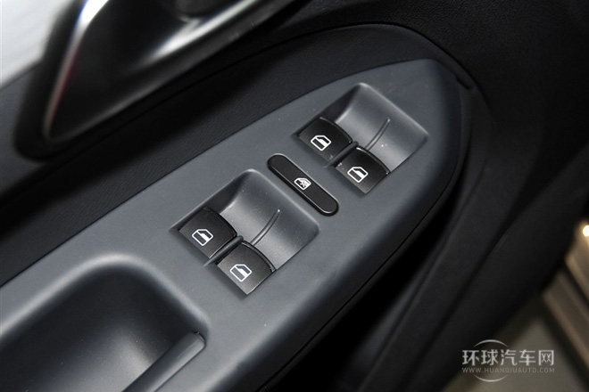 2015款 1.4T 自動旗艦版5座