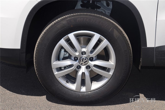 2015款 1.8TSI 手動兩驅風尚版