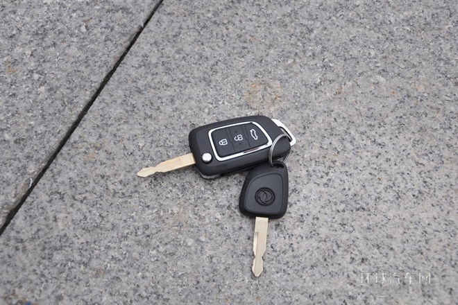 2014款 1.5L 自動(dòng)智尚型