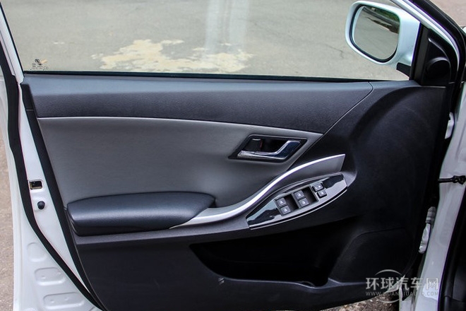 2014款 1.6L 新視界版自動豪華型