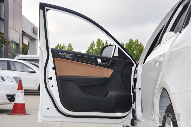 2014款 1.5T 手動豪華型