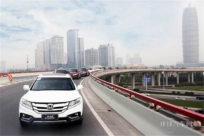 2014款 3.0L AWD尊貴導版航